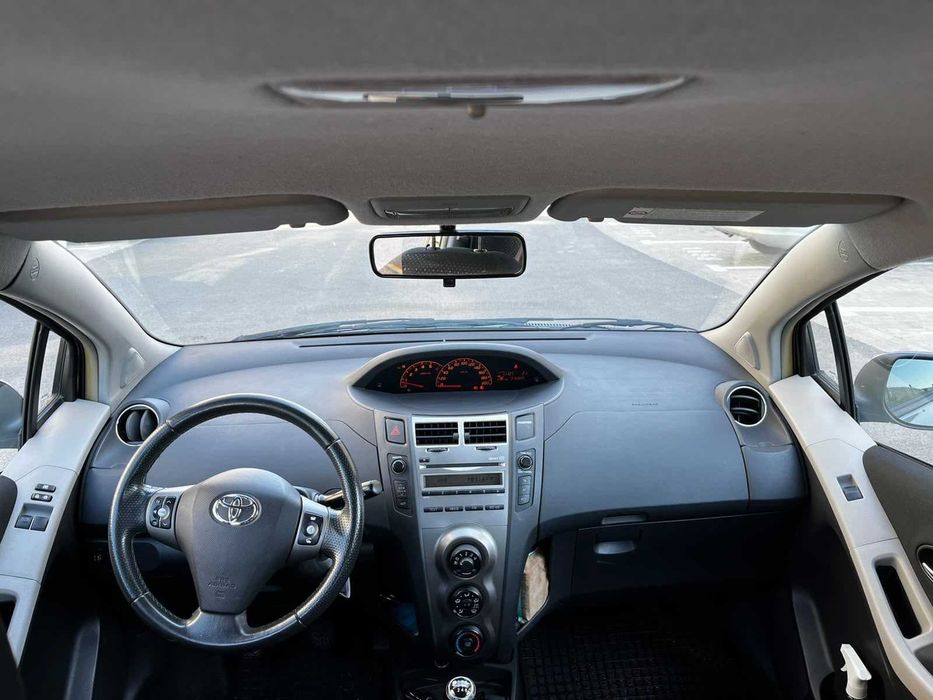 Toyota Yaris de vânzare