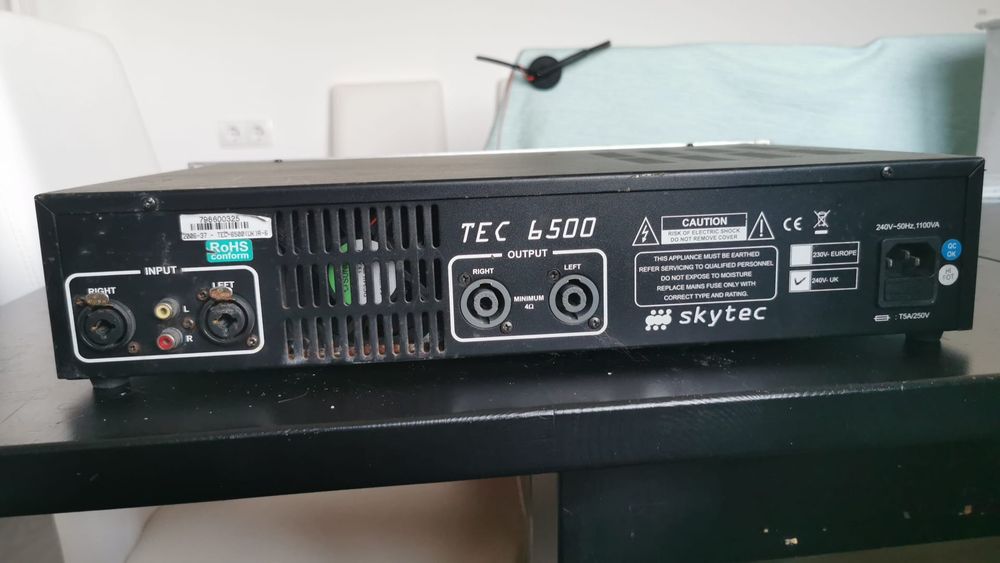 Amplificator audio profesional