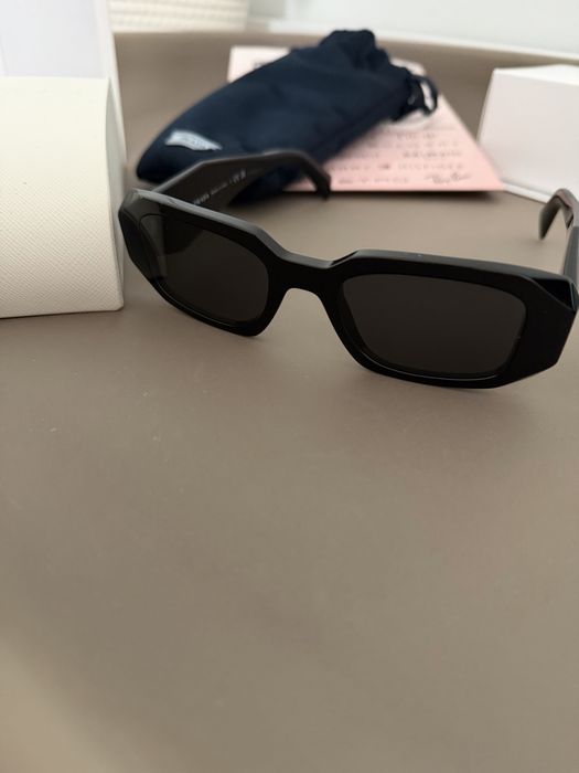 Слънчеви очила Prada ОРИГИНАЛНИ!