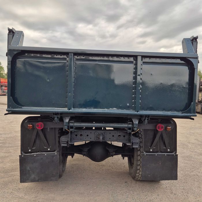 Зил-коротыш самосвал