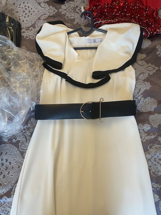 Продается платья