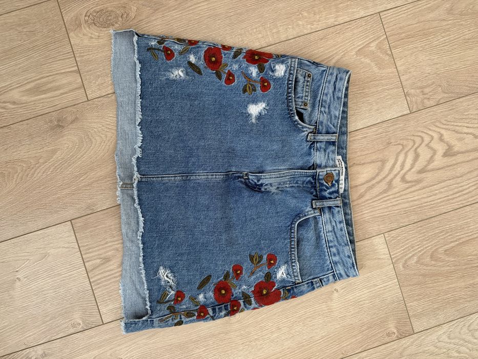 Пола Zara размер S