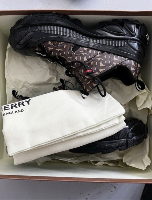 Burberry Arthur