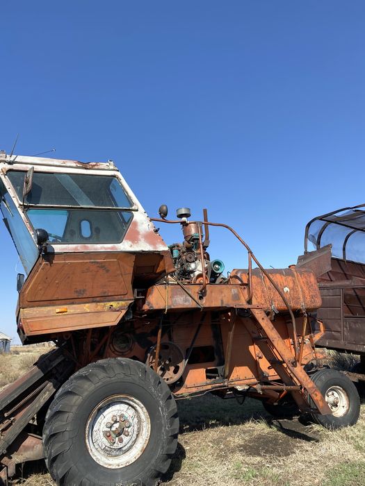 Комбайн Фуражир. Есть торг