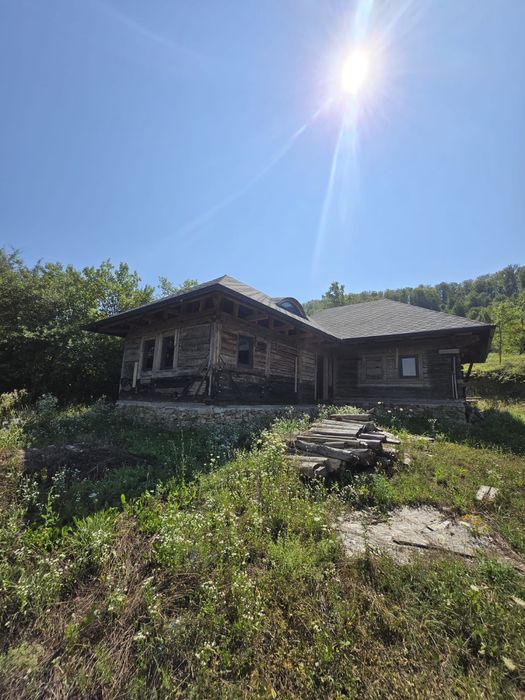 Vand casa si teren