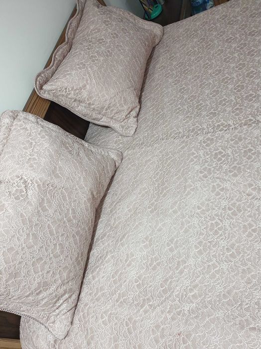 Луксозно спално шалте