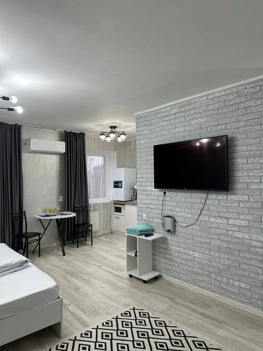 Чехова 100. 1 школа