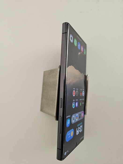 Samsung Galaxy S23 Ultra, 256gb stocare, 8gb RAM