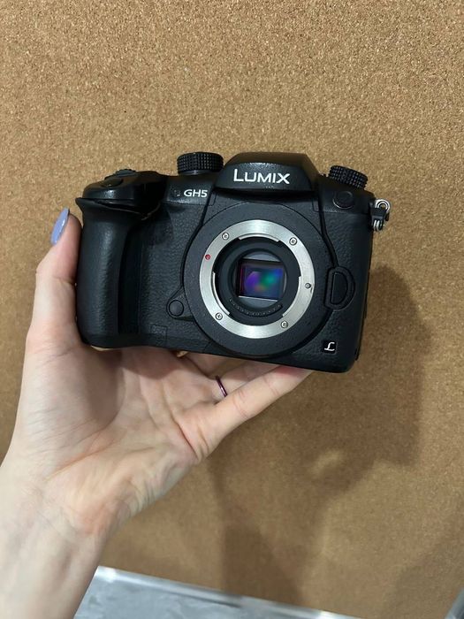 Продам Panasonic GH5