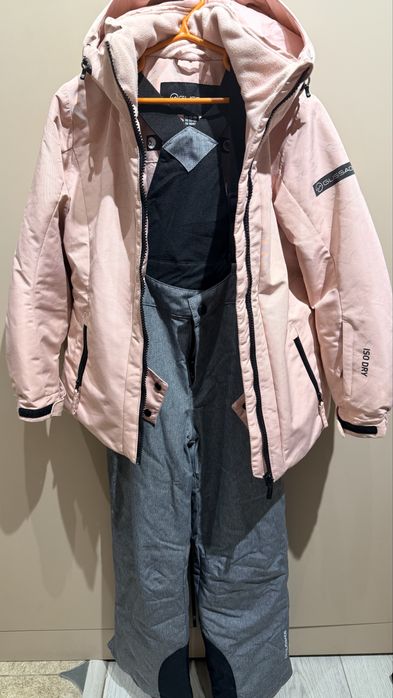 Лыжний костюм для девочки