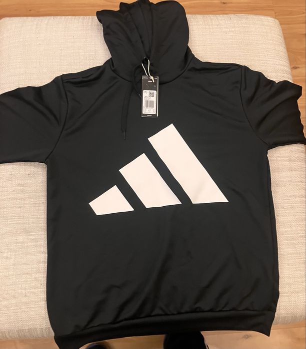 Адидас суичър с качулка