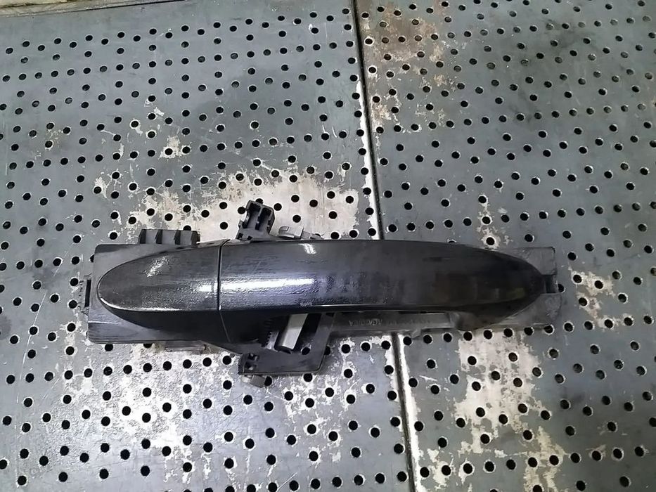 Maner usa dreapta fata ford fiesta 6 cb1 ccn 8a61a224a36