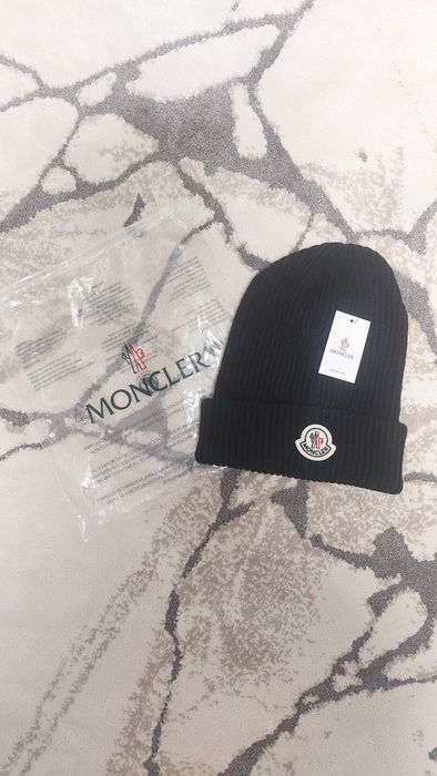 Caciula Moncler Y2K Negru