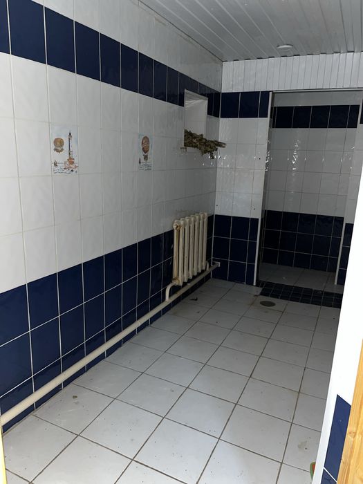 Продам здание гараж с баней