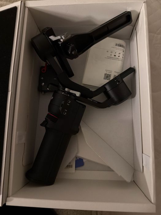 Продам стабилизатор DJI RS 3 Mini