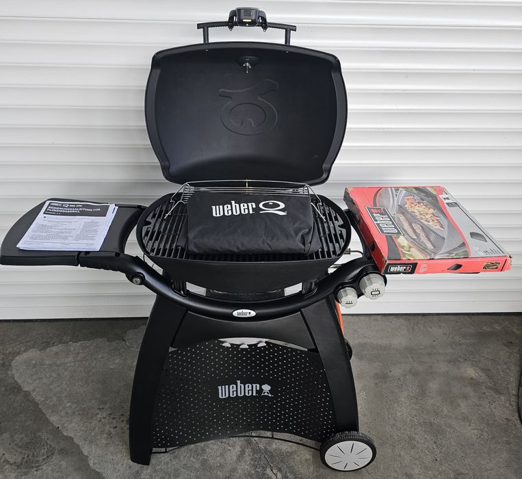 Газово барбекю WEBER