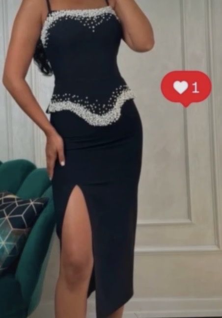 Rochie eleganta cu perle