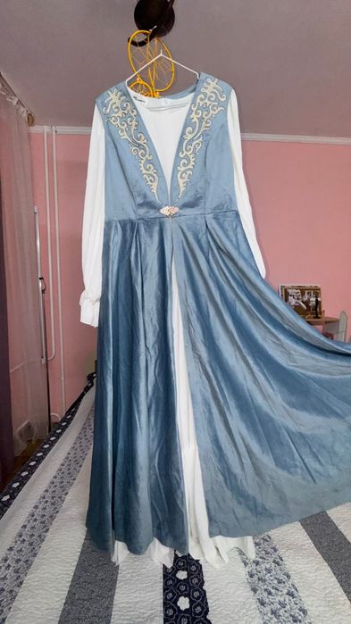 Срочно продам красивый камзол!