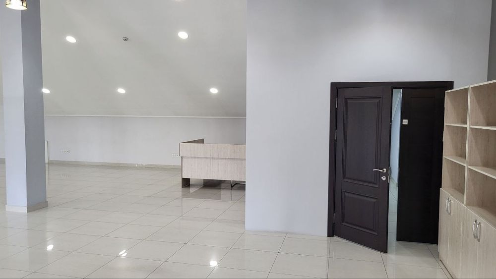 Аренда в отдельно стоящем здании в Ул Ч, Айтматов Ор Бадамзар