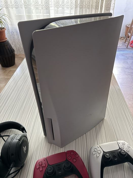PlayStation 5 Disc Edition