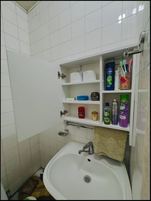 Oyna  rakvina,xojatxona,vanna uchun