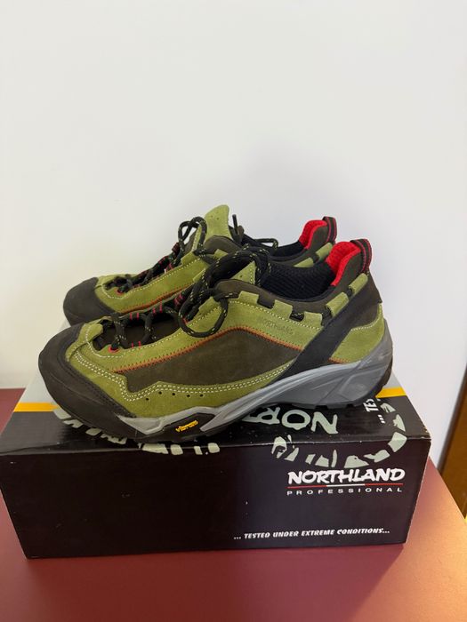 Мъжки планински обувки - 42 номер