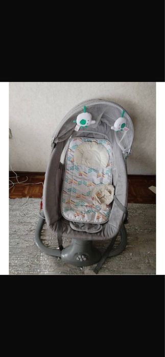 Продам шезлонг детский