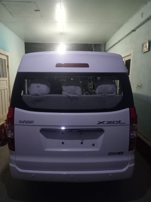 Shineray mikro avtobus