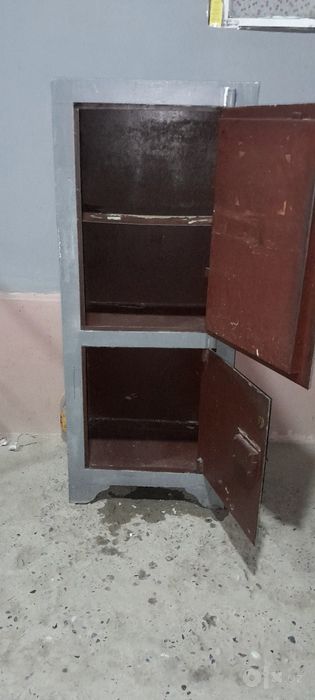 Seyf sotiladi  150x 60