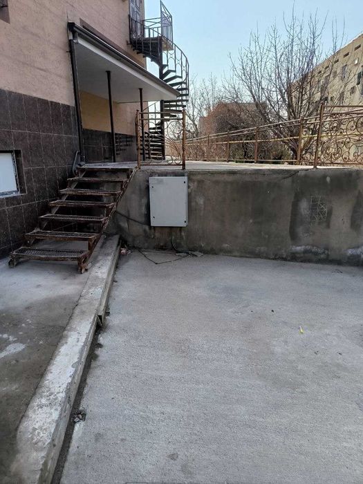 Продается качественная 4/6/8 новостройка площадью 128 м2 Юнусабад 17