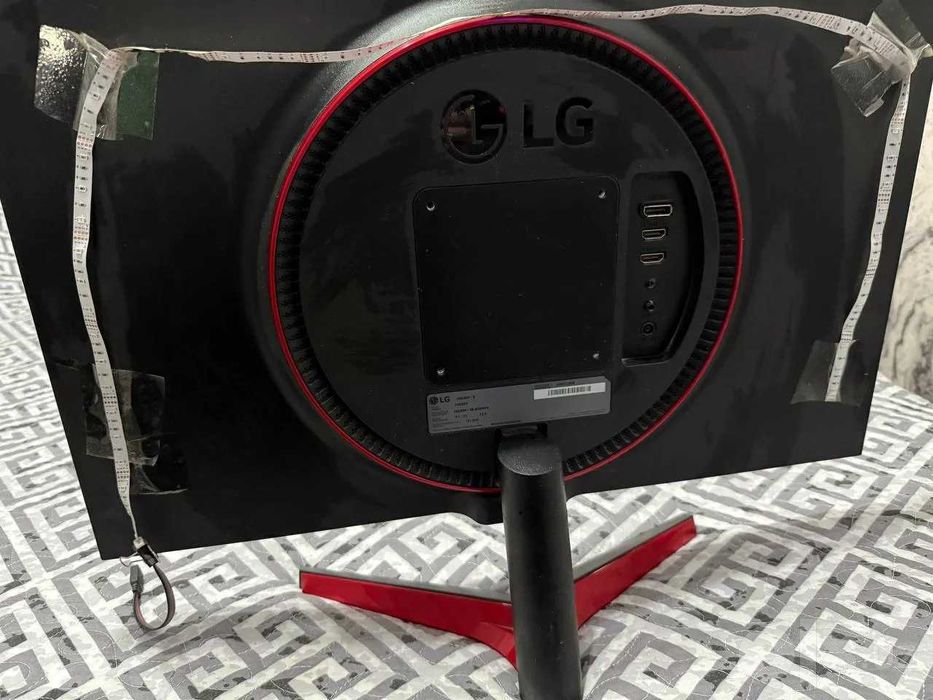 Игровой монитор LG 24GL600F (144 герца)