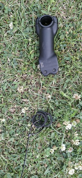 Kit Pipă Ghidon MTB Rockrider + 3 Distanțiere + Capac și Șurub
