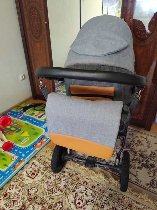 Продам польскую коляску