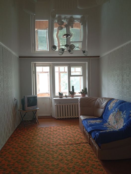 продам 2 комнатную квартиру