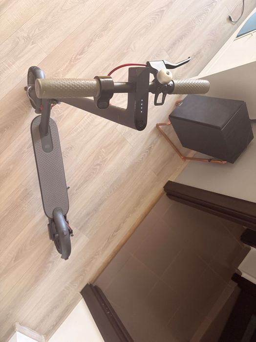 Trotineta electrica Xiaomi Mijia M365 98% baterie, ca noua