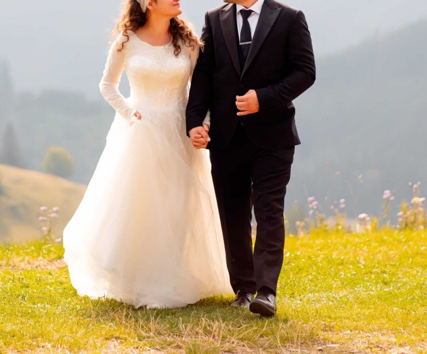 Vand Rochiță de Mireasă