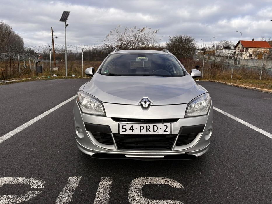 Renault Megane Vând Renault Megan 3 - 2011 - euro 5 - 90 cp