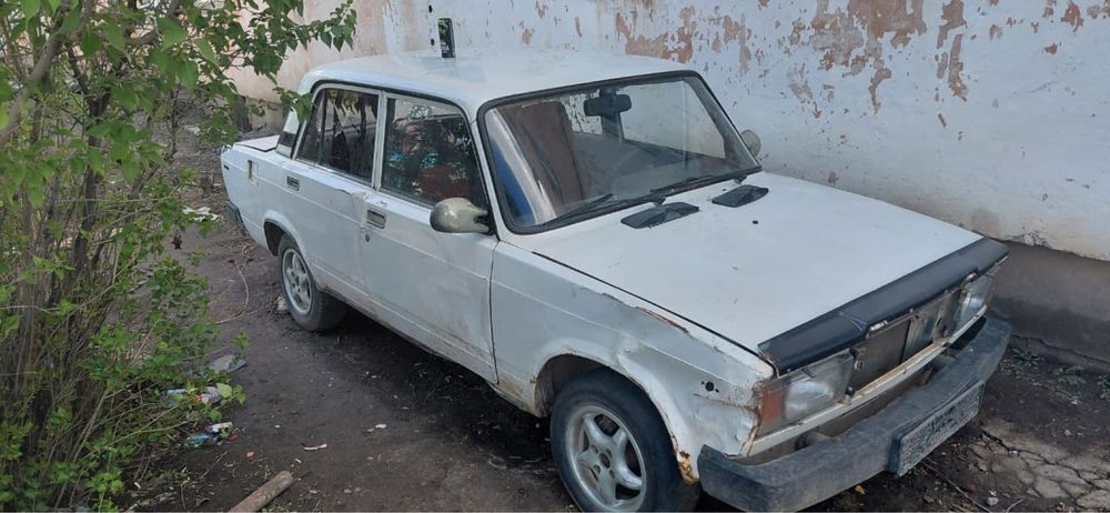 Ваз 2107 продам донором