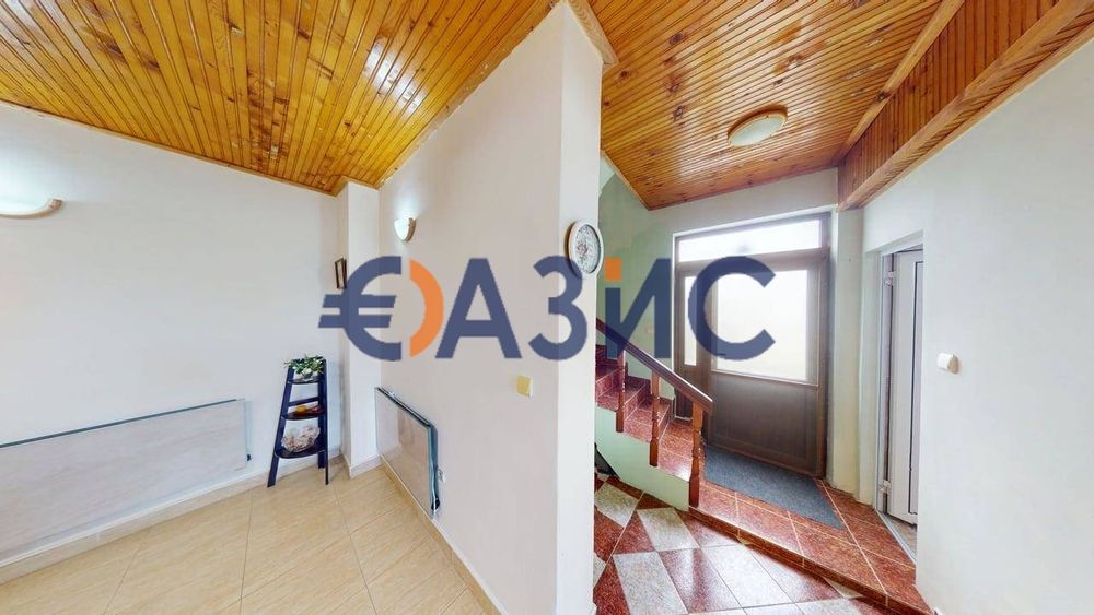 Продава се Четиристаен апартамент в с. Порой, Област Бургас - 132 кв.м за 328 €/кв.м - Снимка #5