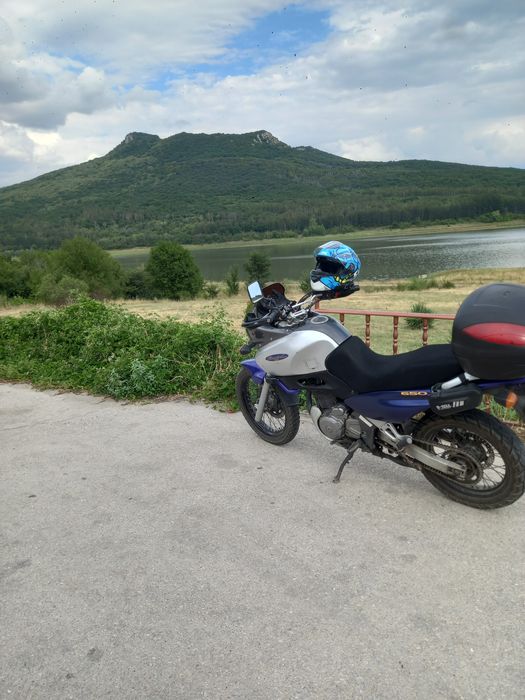 Suzuki XF650 1800 €