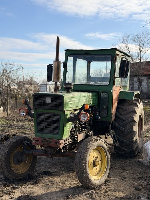 Vand tractor UTB cu motor de SAVIEN