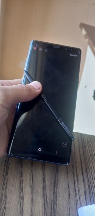 Samsung note 8 qora