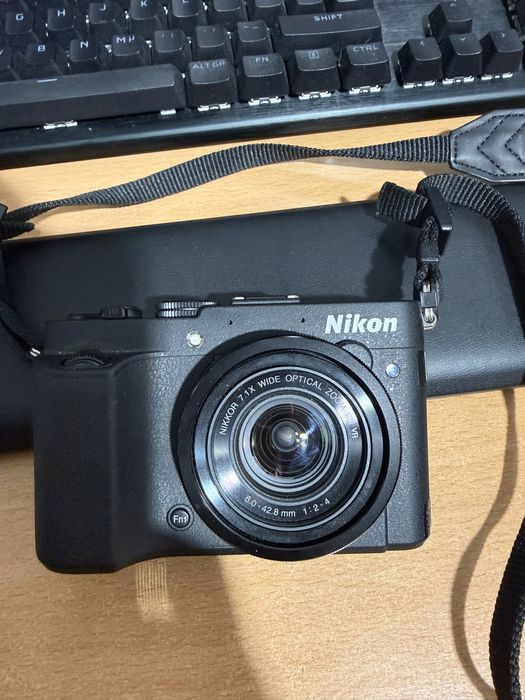 Nikon CoolPix P7700 12mp senzor 1.7”