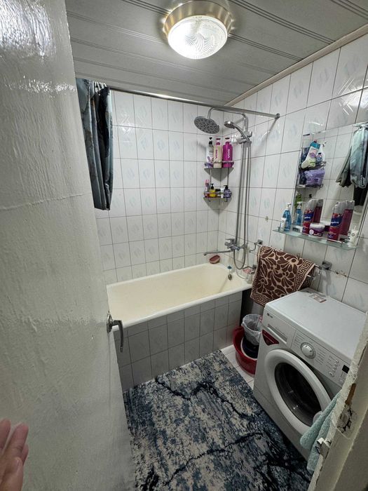 Продается 3-комнатная квартира, Юнусабад 13 квартал, 2 этаж, не торец