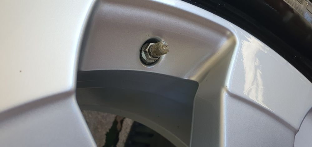 Джанти и Гуми 4бр 5х112 18 цола Оригинални  ML