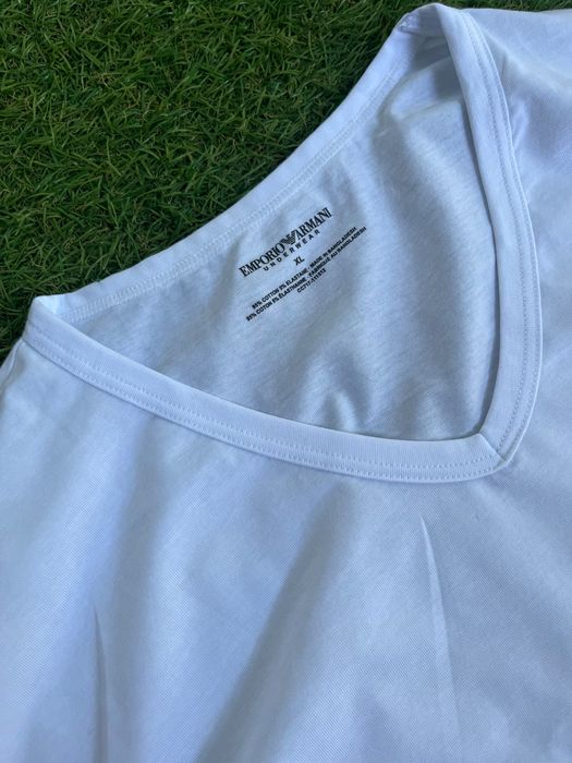 Мъжка блузка с къс ръкав : Emporio Armani Underwear V- Neck XL
