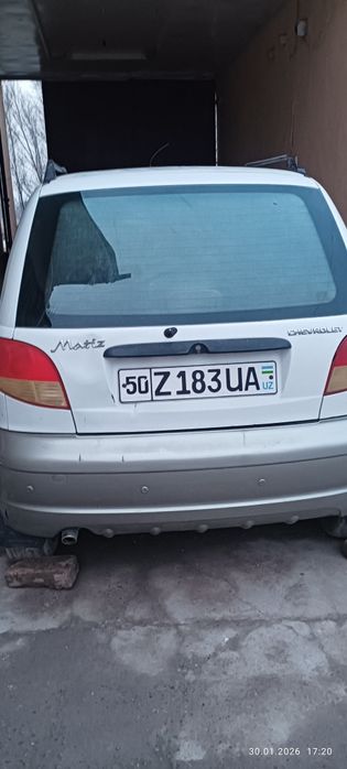Matiz mashina sotiladi