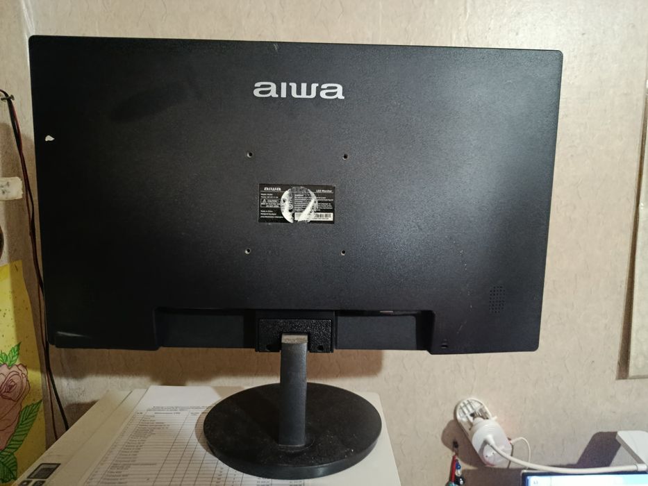 Продается Монитор Aiwa