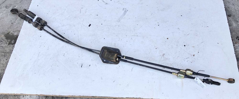 Жила скоростен лост Nissan primera p12 1.9dci 120hp 2004г