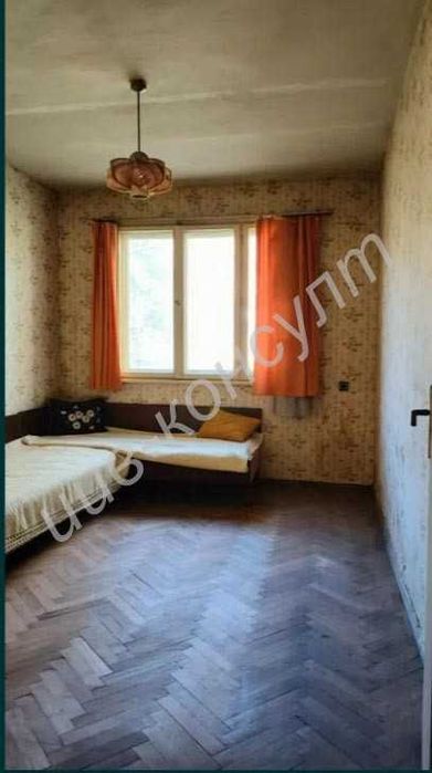 Продава се Тристаен апартамент в Велико Търново, Център - 120 кв.м за 775 €/кв.м - Снимка #3
